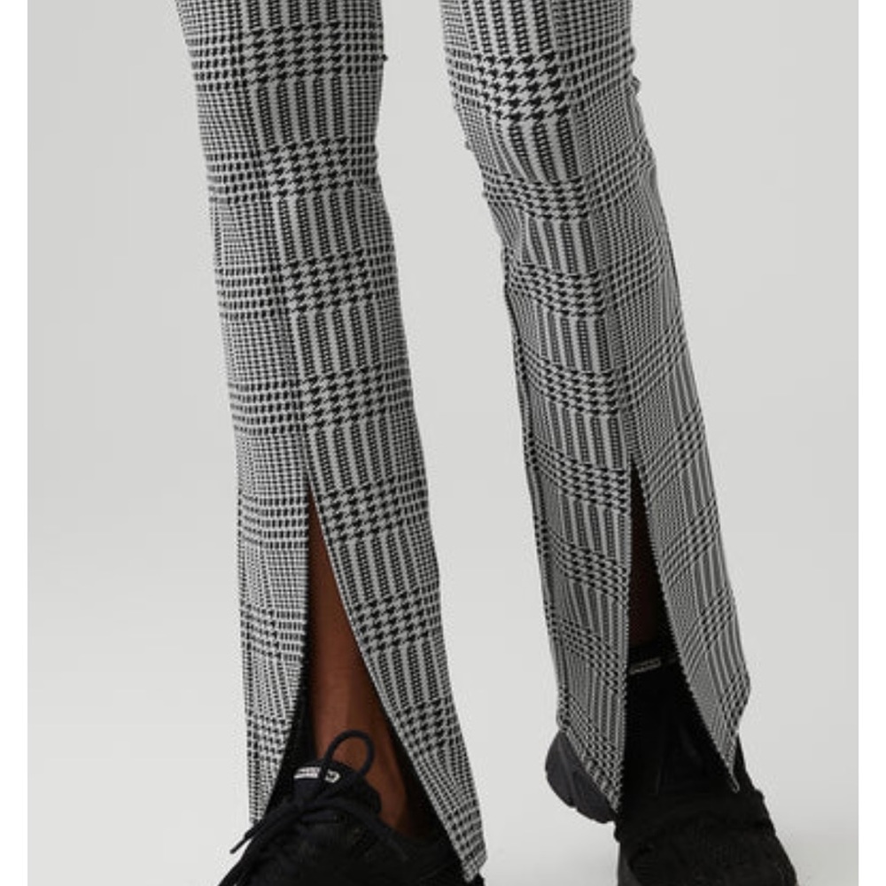 Alo Yoga high waist flutter leggings glenplaid Jaquard Small NWT